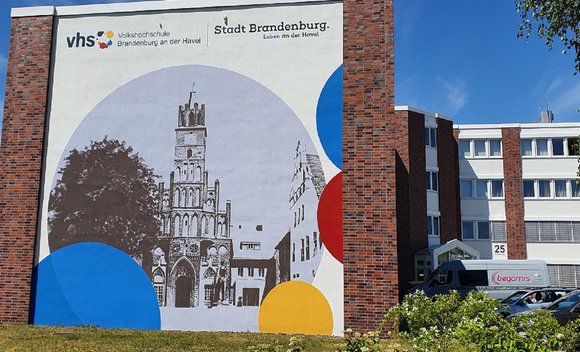 Außenansicht der Volkshochschule Brandenburg an der Havel